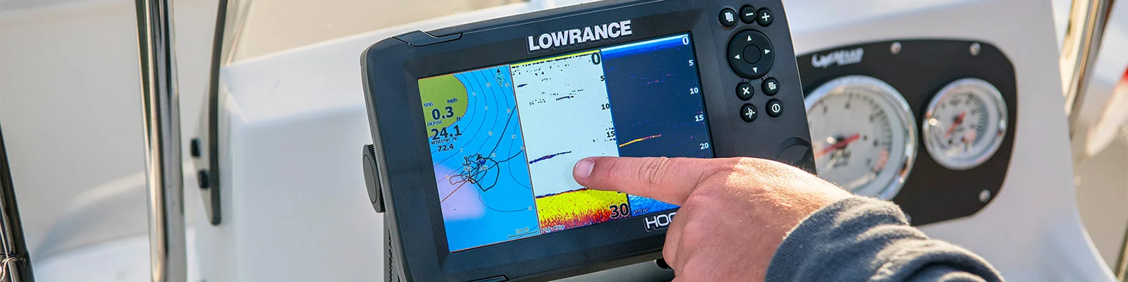 Экран Lowrance SolarMAX™ Экран Lowrance SolarMAX™
