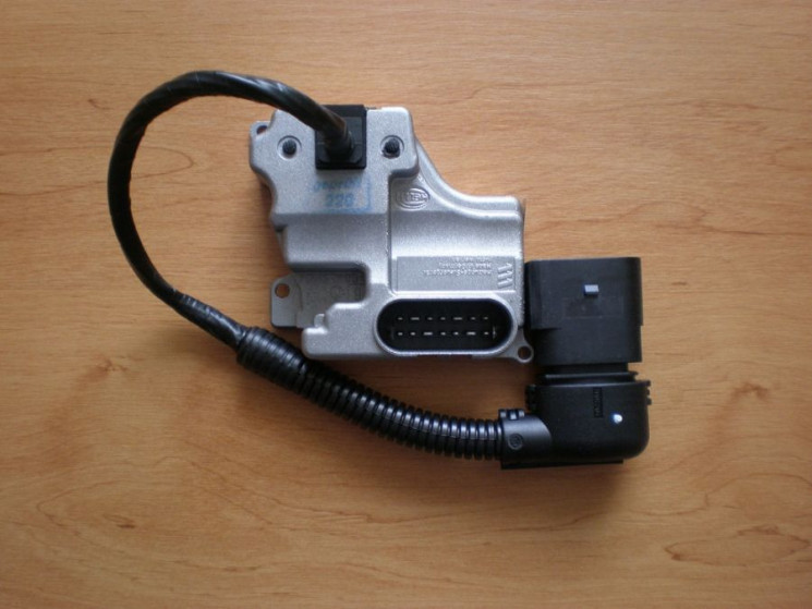 Блок автоматического управления 12В HYDRONIC D5S-F MPV VW купить в Абакане